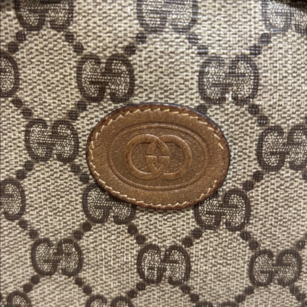 Gucci Beige and Brown Monogram Clutch - Picture 2 of 8